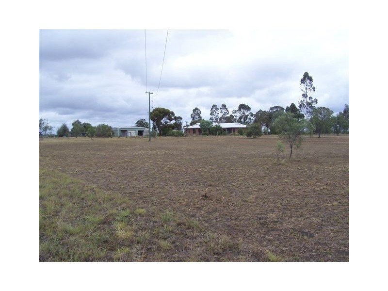 351 Windmill Road, Chinchilla QLD 4413