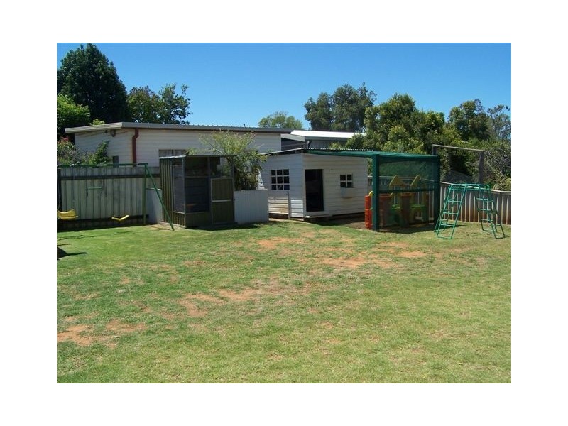 17 Evans Street, Chinchilla QLD 4413