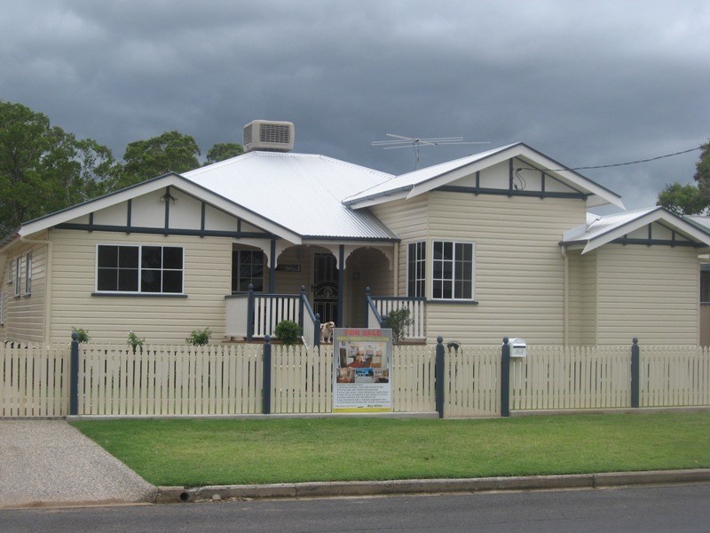 40 Hypatia Street, Chinchilla QLD 4413