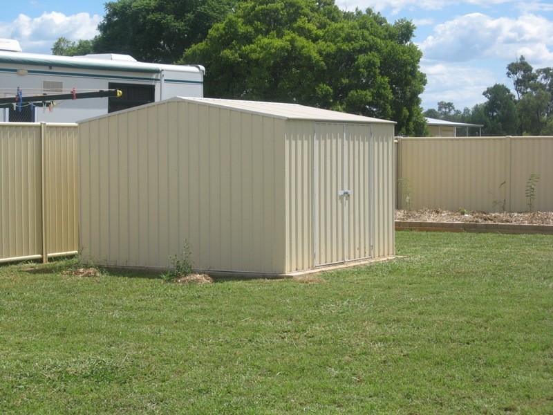 7 Back Ave, Chinchilla QLD 4413