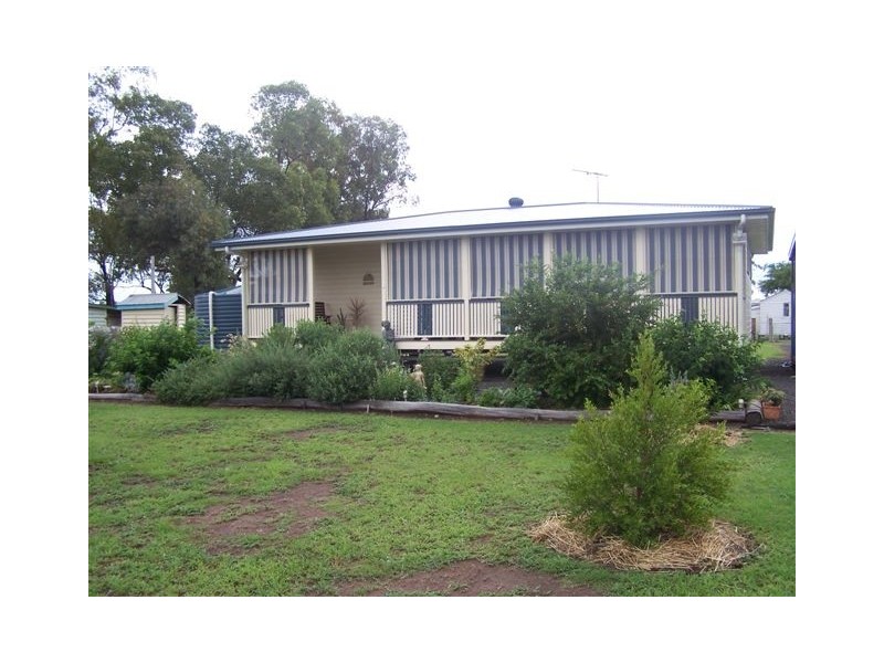 14 High Street, Jandowae QLD 4410