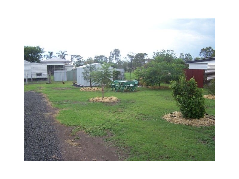 14 High Street, Jandowae QLD 4410