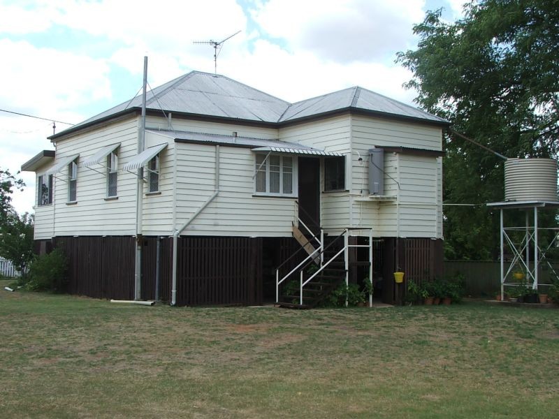 4 King Street, Chinchilla QLD 4413