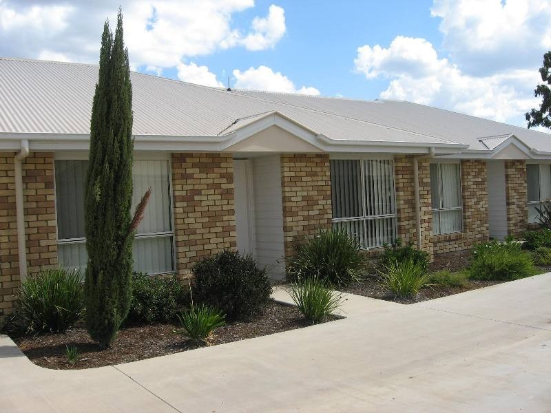2/3-5 Back Avenue, Chinchilla QLD 4413