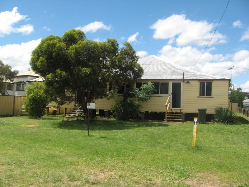 62 Park Street, Chinchilla QLD 4413