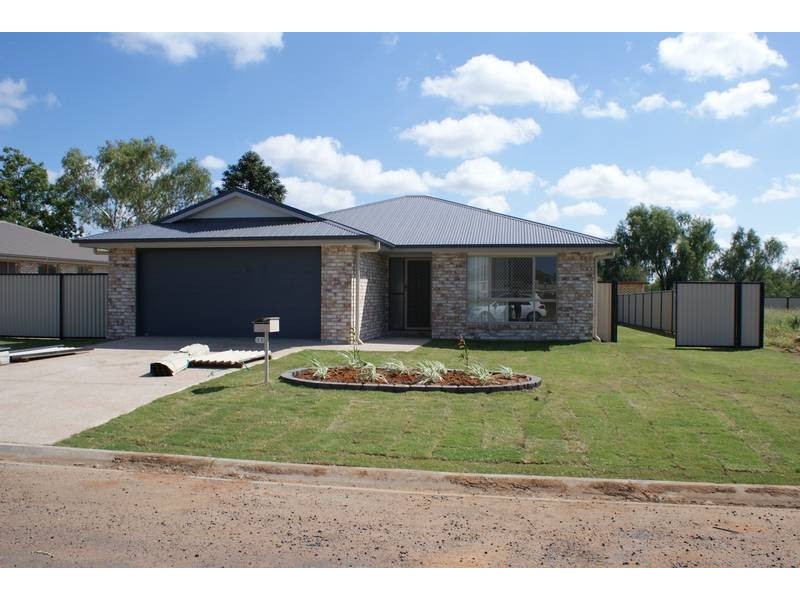 11 Campbell Street, Chinchilla QLD 4413