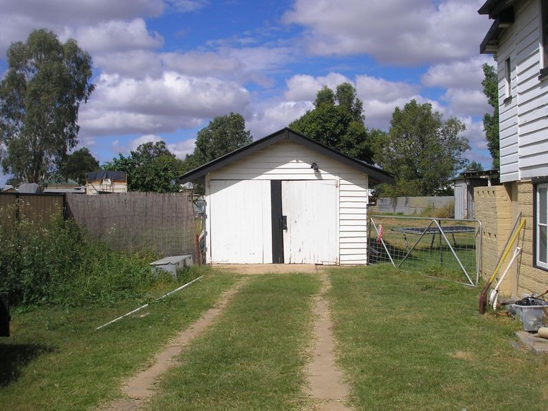 64 Park Street, Chinchilla QLD 4413