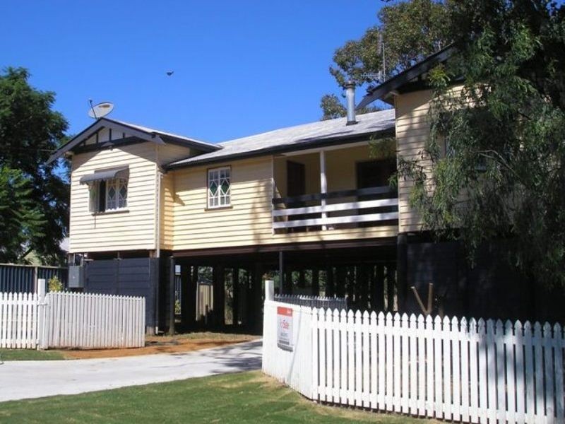 5 Middle Street, Chinchilla QLD 4413
