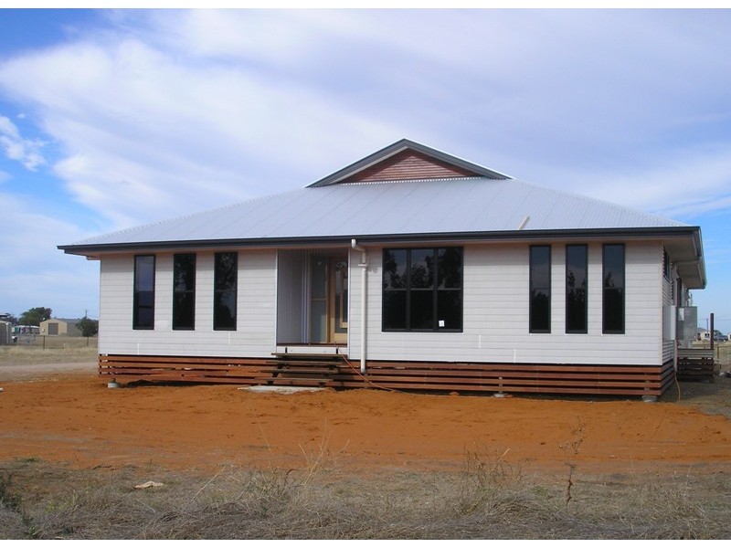 310 Lloyd Street, Chinchilla QLD 4413