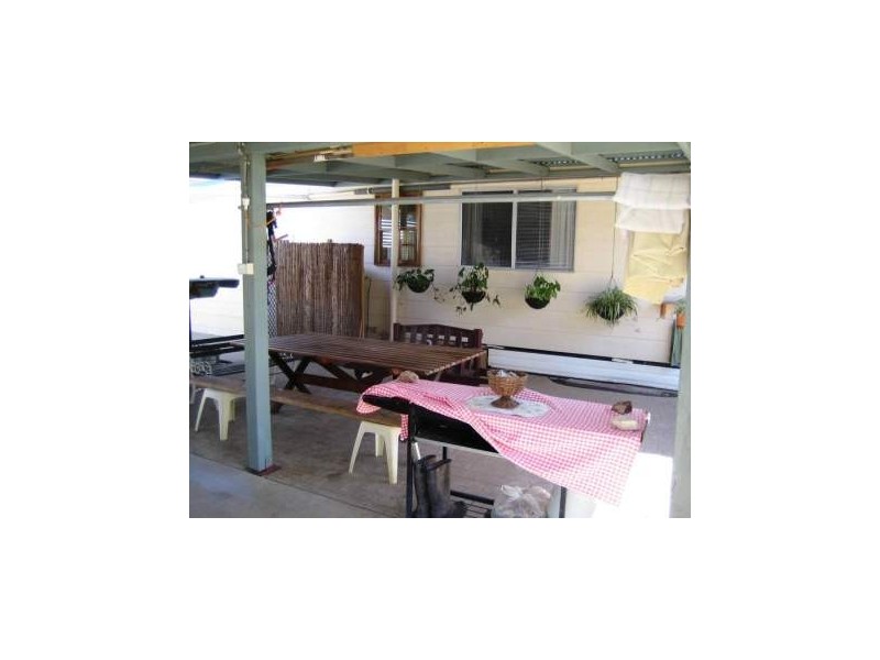 2 Porter Street, Tara QLD 4421
