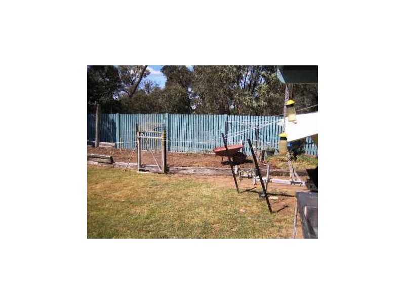 2 Porter Street, Tara QLD 4421
