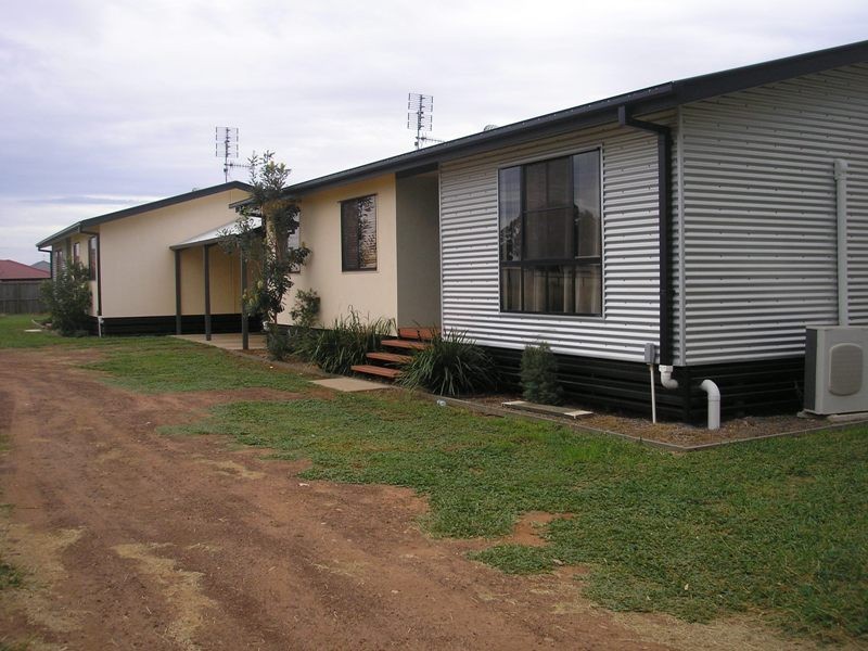 48 Windmill Road, Chinchilla QLD 4413