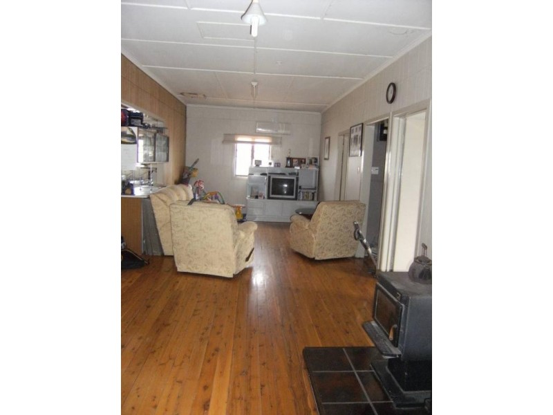 76 Wambo Street, Chinchilla QLD 4413