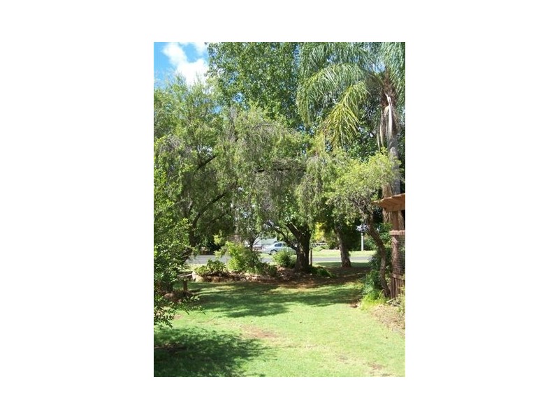 36 Evans Street, Chinchilla QLD 4413