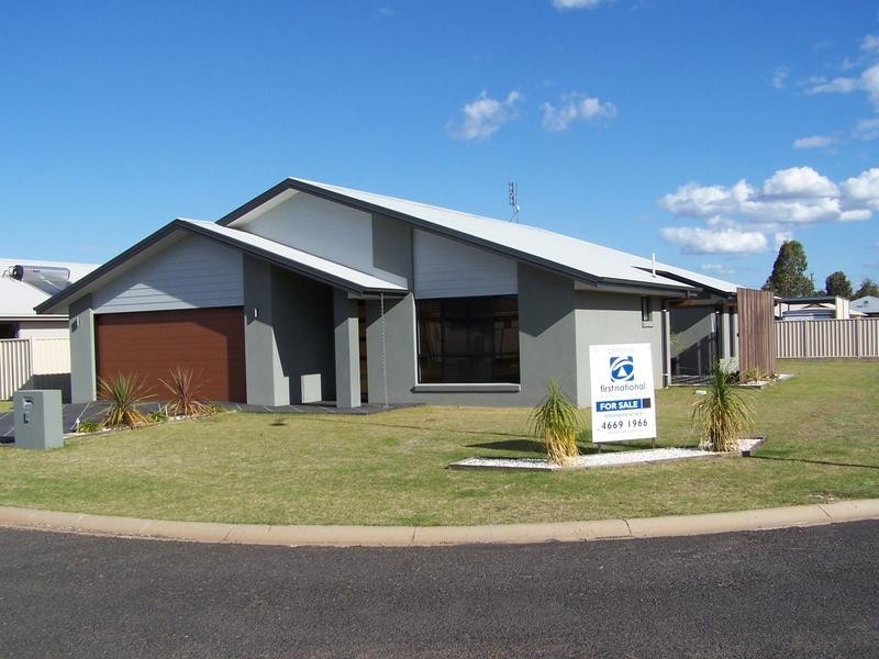 4 COLE STREET, Chinchilla QLD 4413