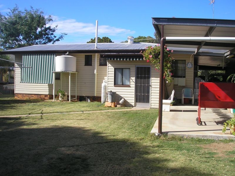 10 Fitzgerald Street, Chinchilla QLD 4413