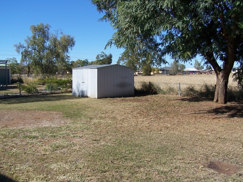 13 Stevenson Street, Chinchilla QLD 4413