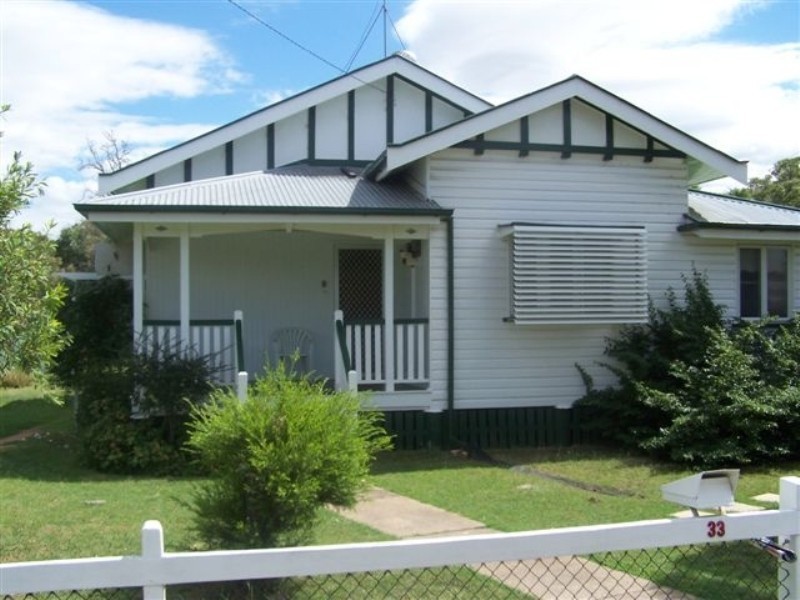 33 Heeney Street, Chinchilla QLD 4413