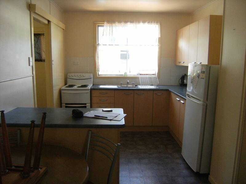 2/11 Covington Street, Chinchilla QLD 4413