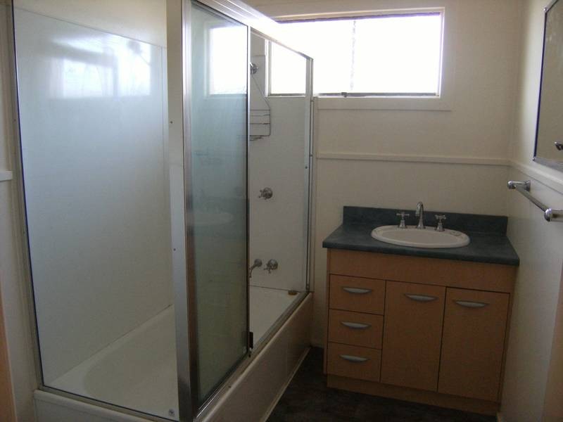 2/11 Covington Street, Chinchilla QLD 4413