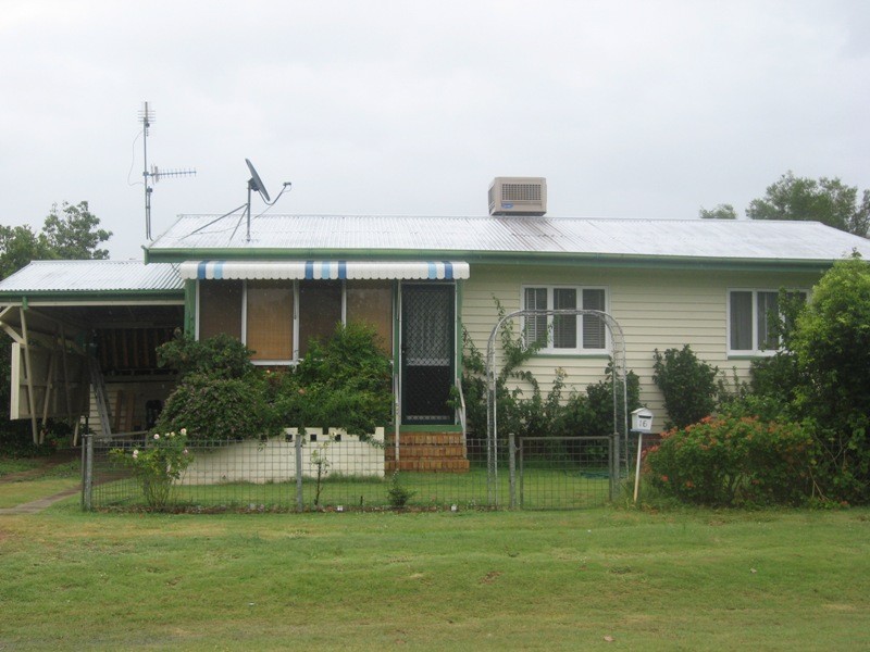 16 Atkins Street, Chinchilla QLD 4413