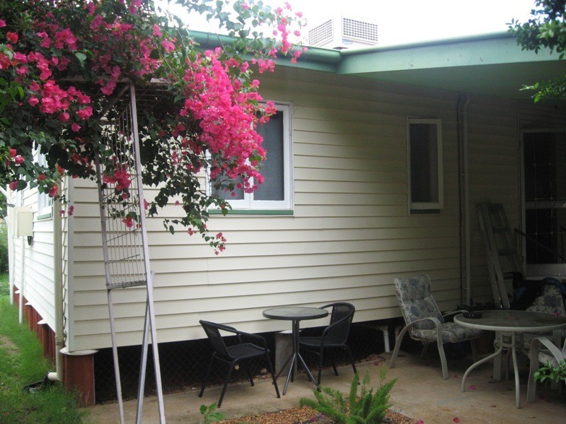 16 Atkins Street, Chinchilla QLD 4413
