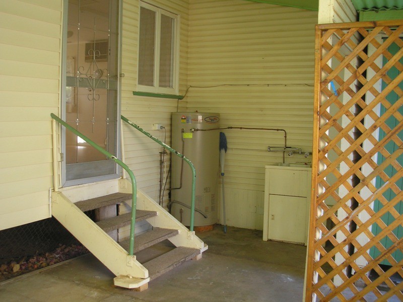 16 Atkins Street, Chinchilla QLD 4413