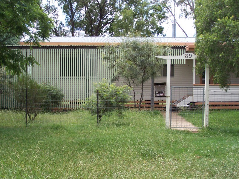 39 Zeller Street, Chinchilla QLD 4413