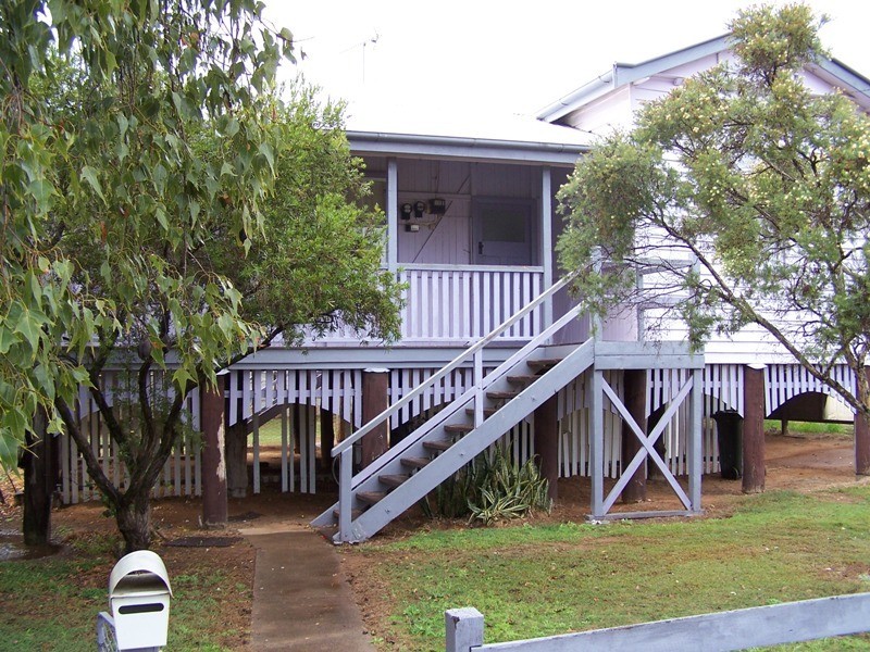 34 Birkett Street, Chinchilla QLD 4413