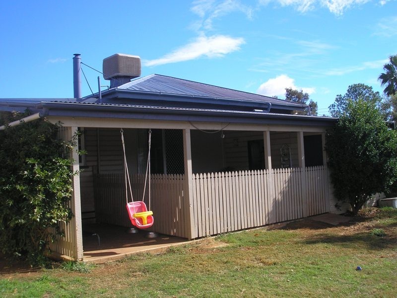 13 Evans Street, Chinchilla QLD 4413