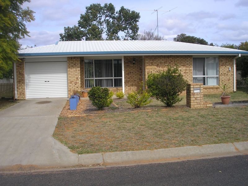 16 McIntyre Street, Chinchilla QLD 4413