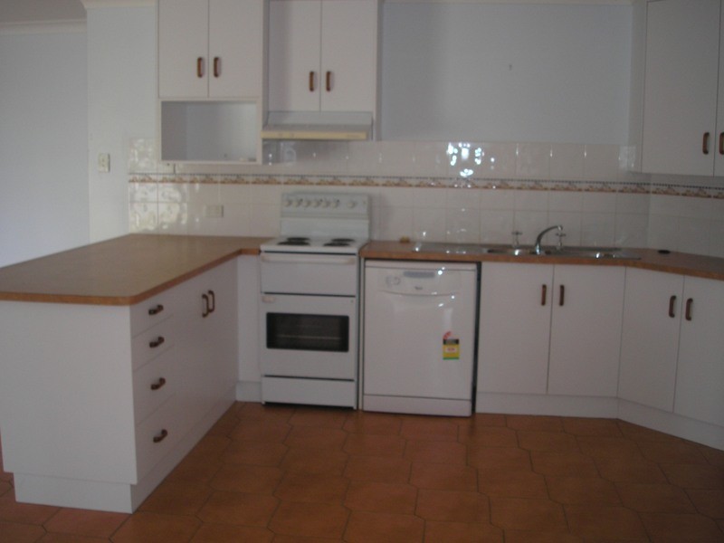 16 McIntyre Street, Chinchilla QLD 4413