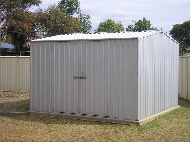 16 McIntyre Street, Chinchilla QLD 4413