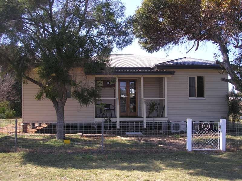21 Wood Street, Chinchilla QLD 4413