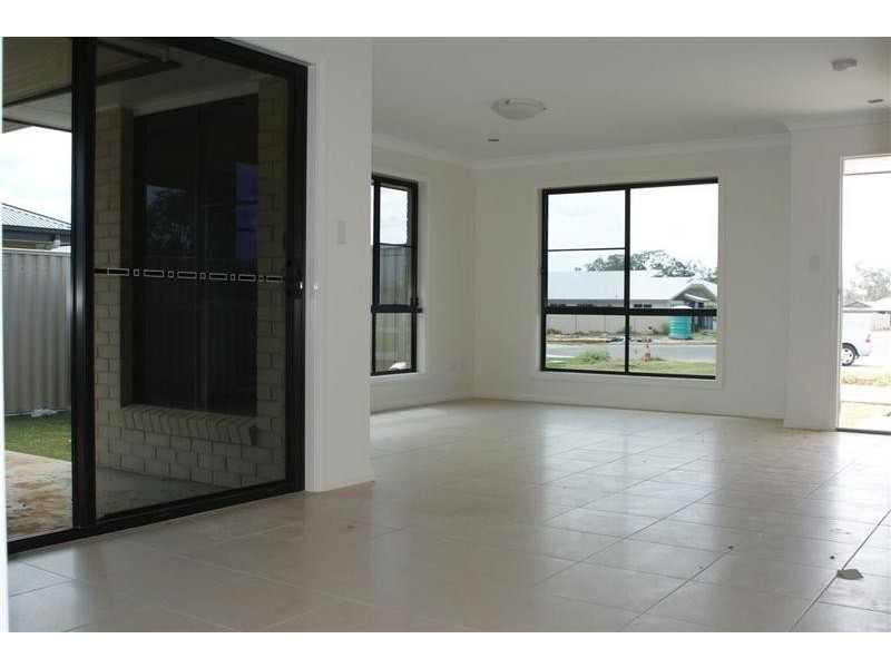 Lot 27, 2/12 McKenzie Street, Chinchilla QLD 4413