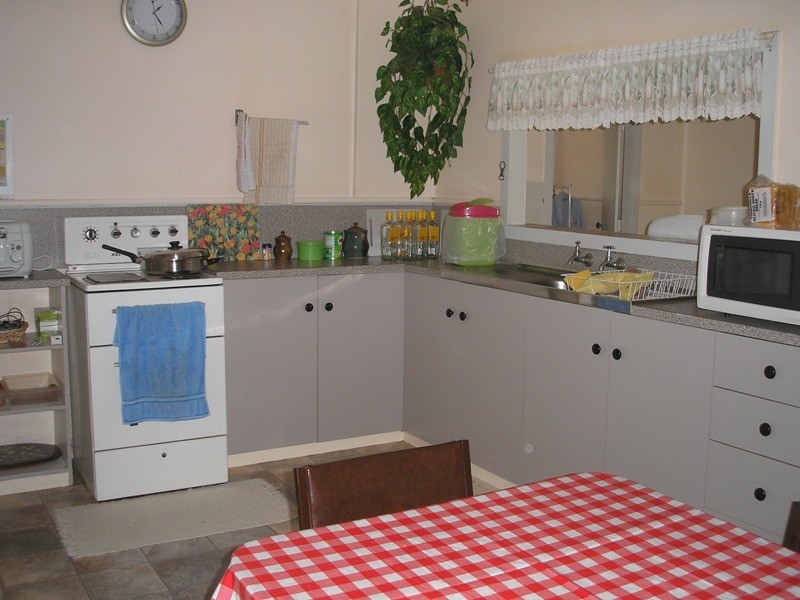 13 Windmill Road, Chinchilla QLD 4413