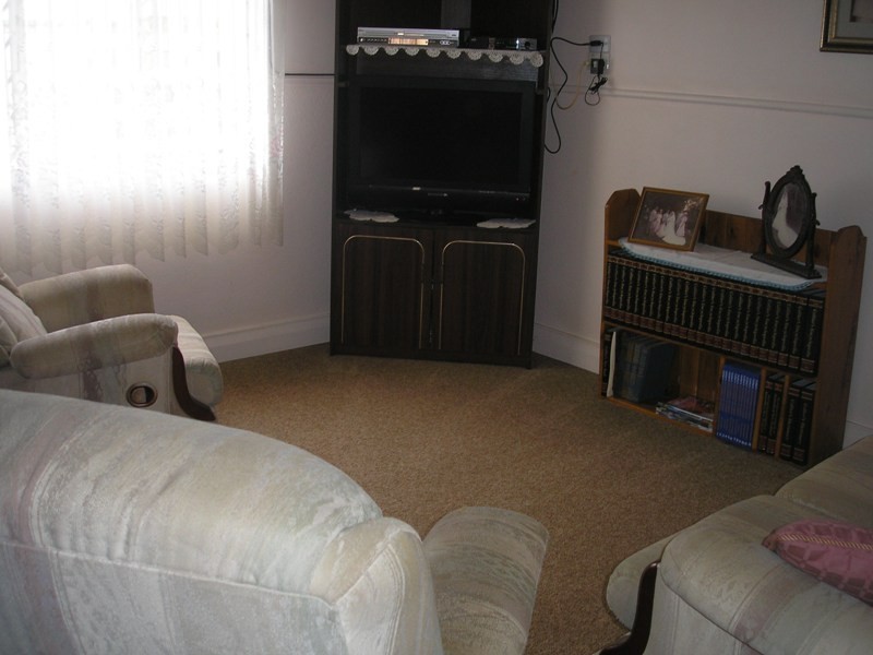 13 Windmill Road, Chinchilla QLD 4413