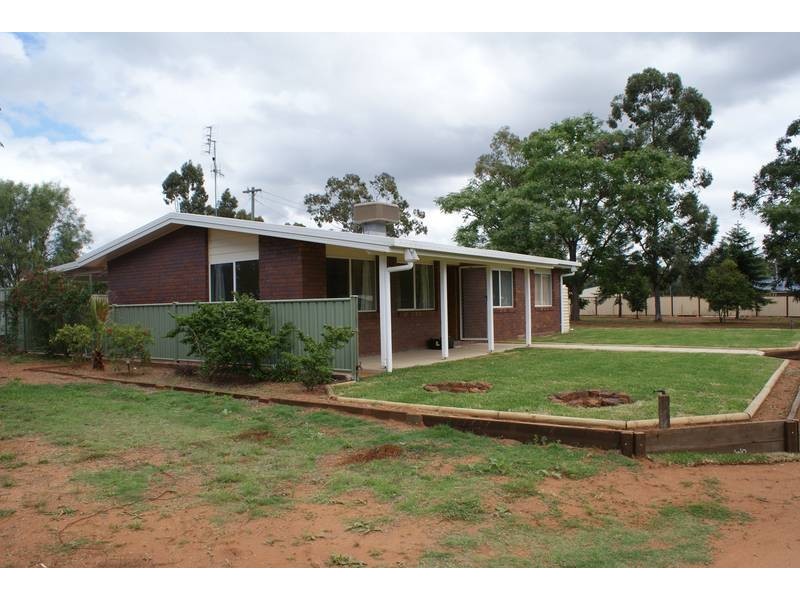 157 Cemetery Road, Chinchilla QLD 4413