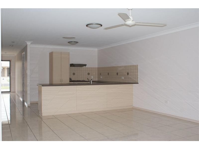 1/6 Luscombe Street, Chinchilla QLD 4413