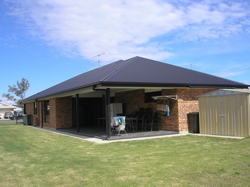 9 Back Avenue, Chinchilla QLD 4413
