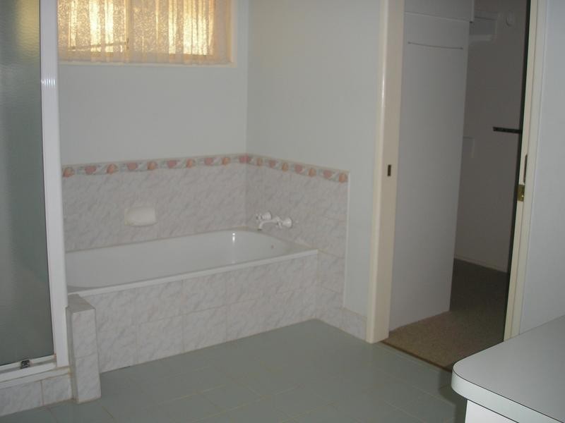 25 Beasley Street, Chinchilla QLD 4413