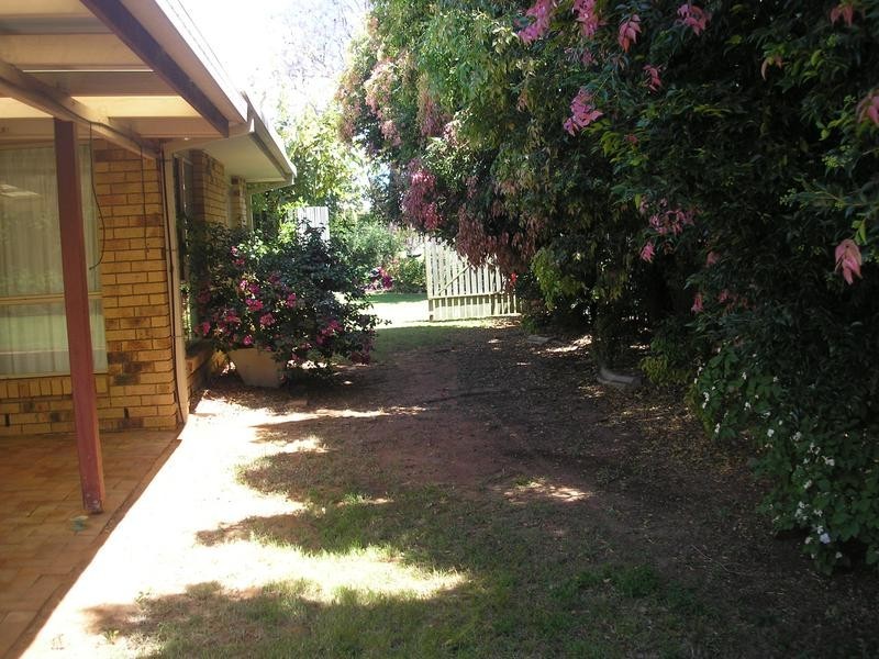 25 Beasley Street, Chinchilla QLD 4413