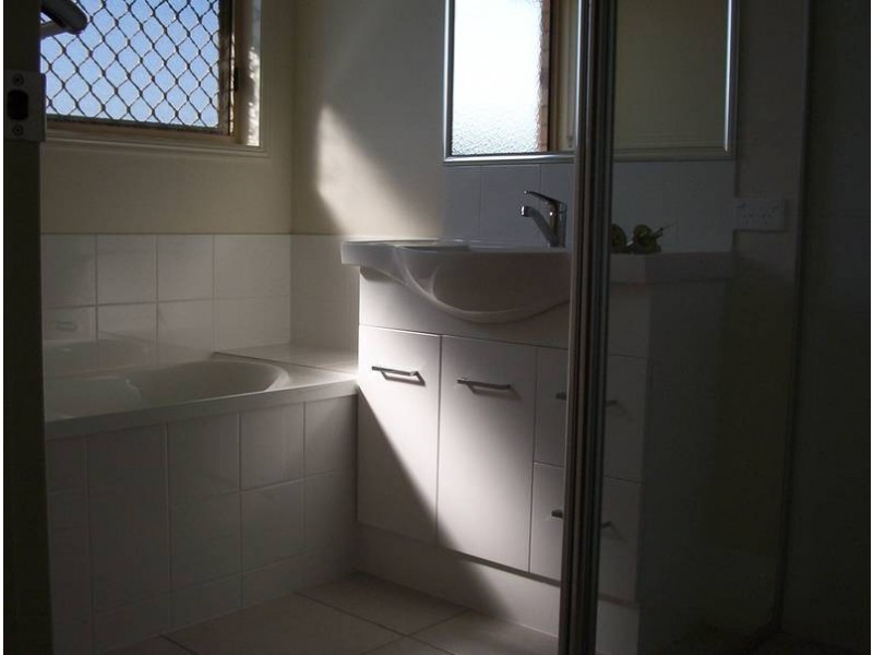 24 Campbell, Chinchilla QLD 4413