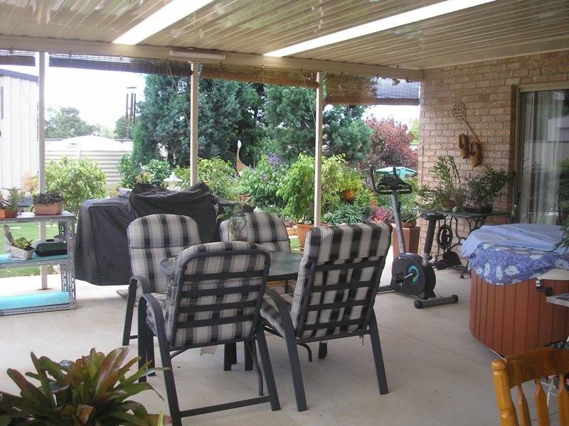 10 Skewis Street, Chinchilla QLD 4413