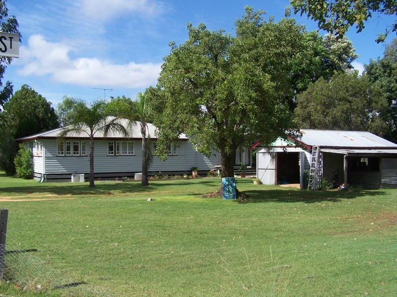 85 Wambo Street, Chinchilla QLD 4413