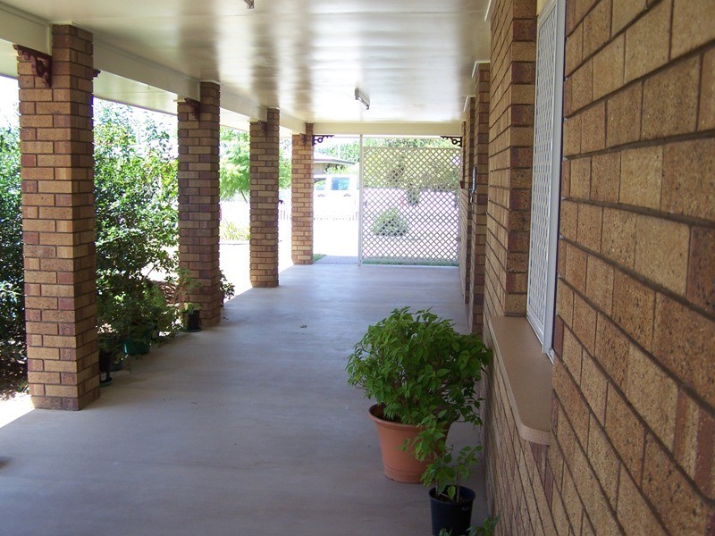 5 NOWLAND, Chinchilla QLD 4413