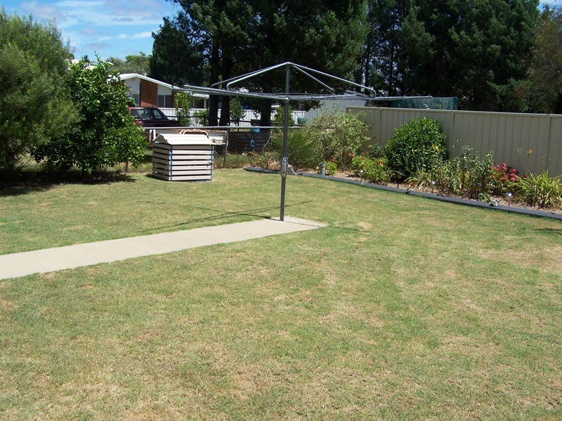 5 NOWLAND, Chinchilla QLD 4413