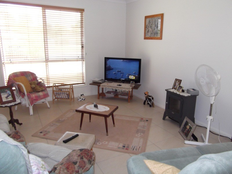 1/100 Zeller Street, Chinchilla QLD 4413