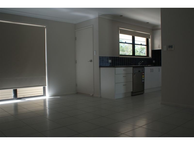 2/66 Middle Street, Chinchilla QLD 4413