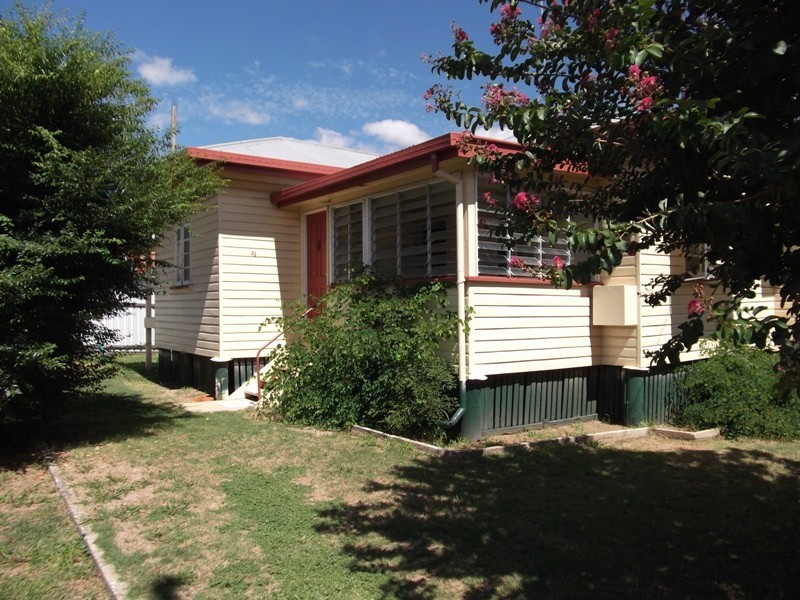 32 Helena Street, Chinchilla QLD 4413
